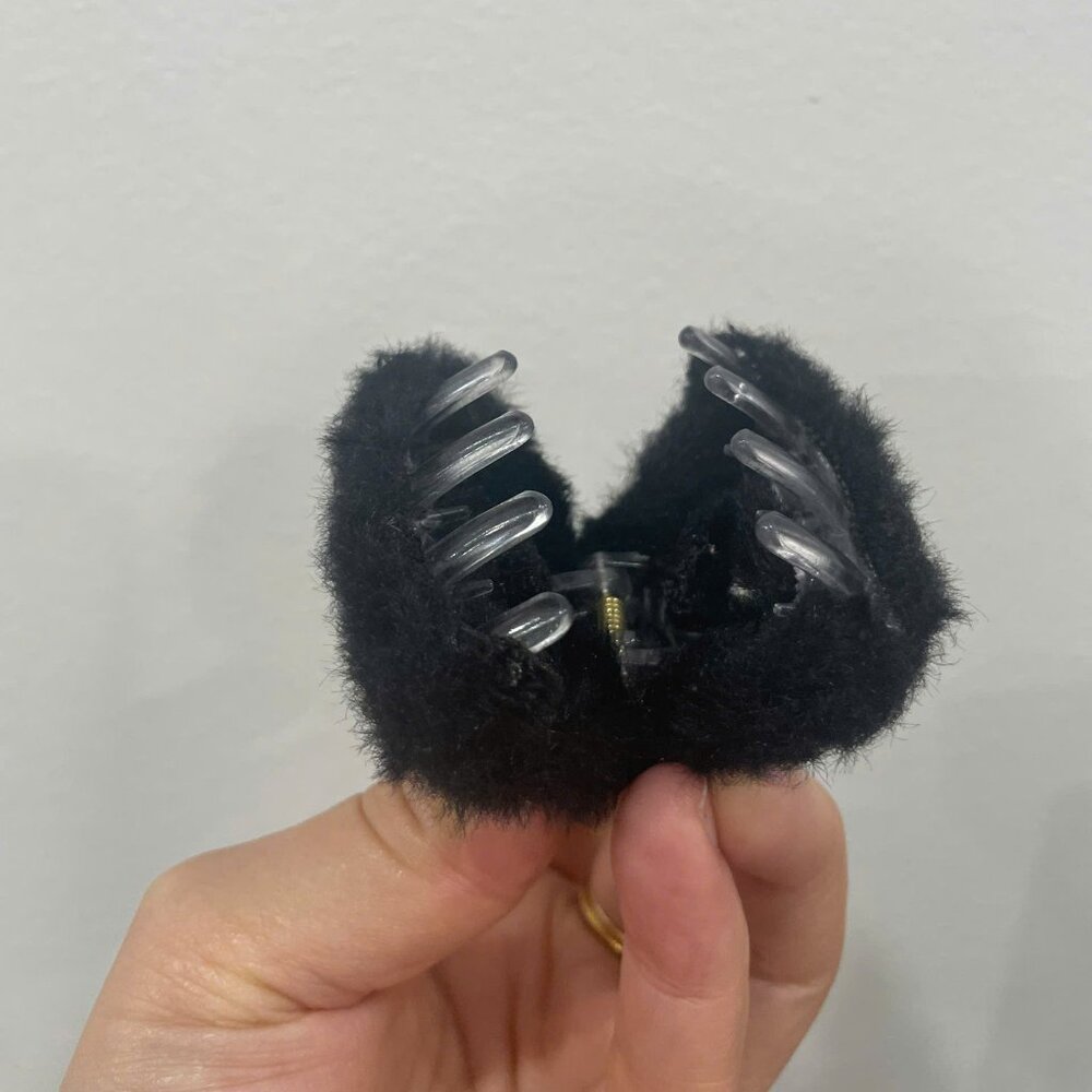 Black Fuzzy Heart Hair Claw Clip | Soft Faux Fur Hair Accessory